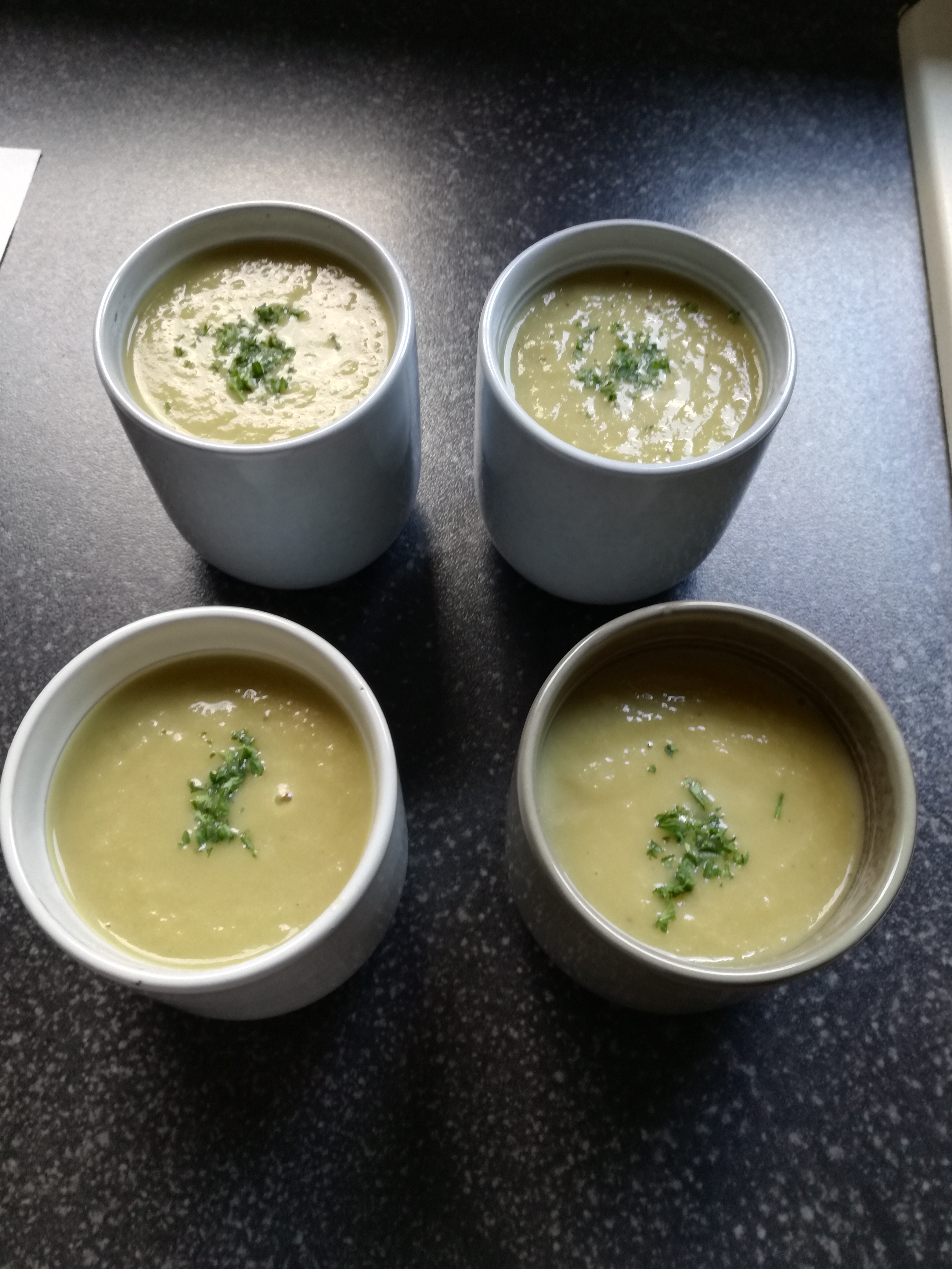 Potage glacé au fenouil