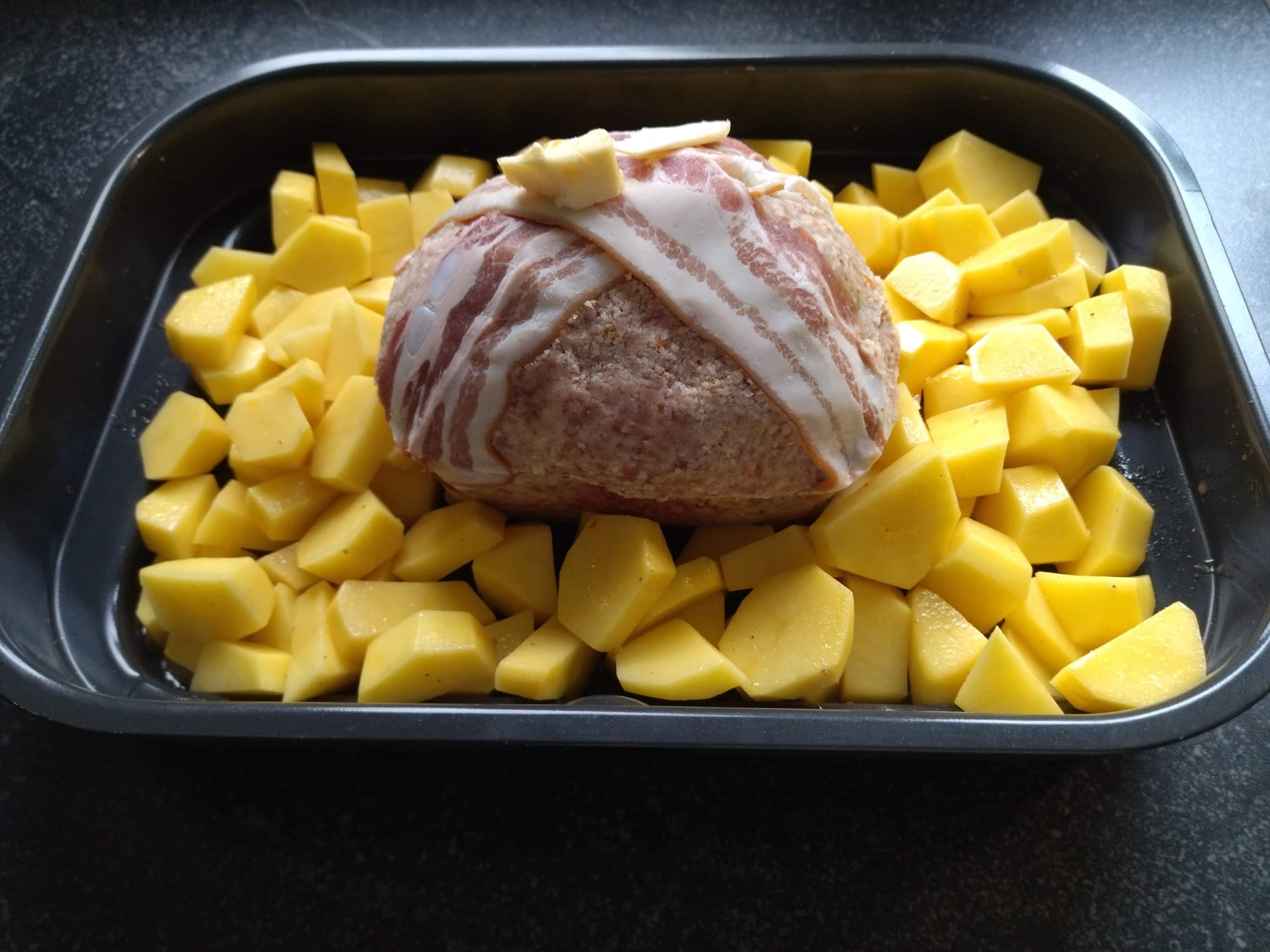 Pain de viande avec pommes de terre en dés au grill Ninja