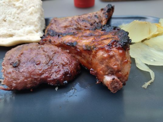 Spareribs marinés à l'orientale au barbecue