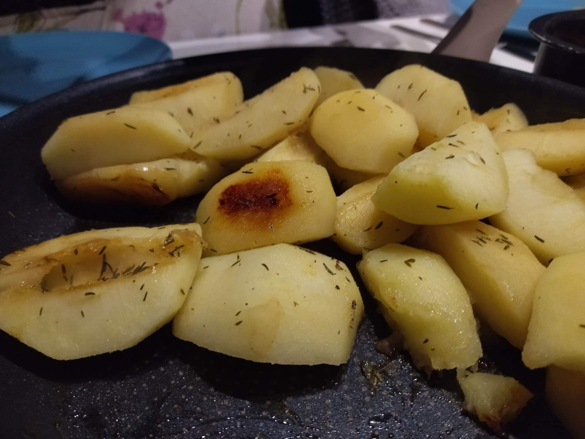 Pommes cuites au beurre à la poêle