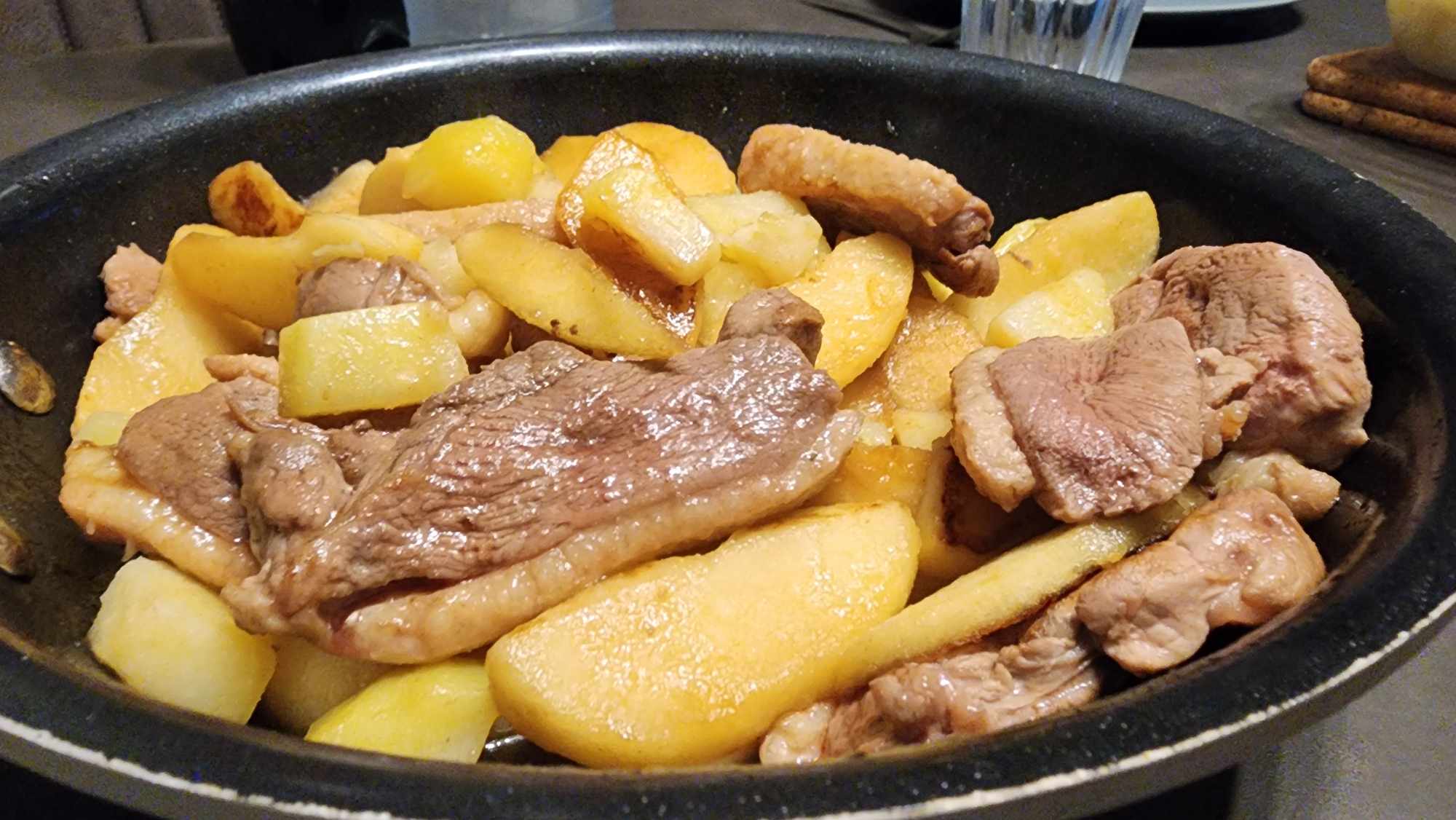 Aiguillettes de canard au miel et pommes